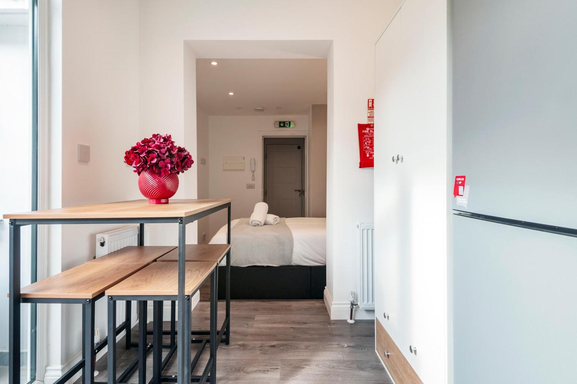 Fulham Studio Apartments Лондон Экстерьер фото