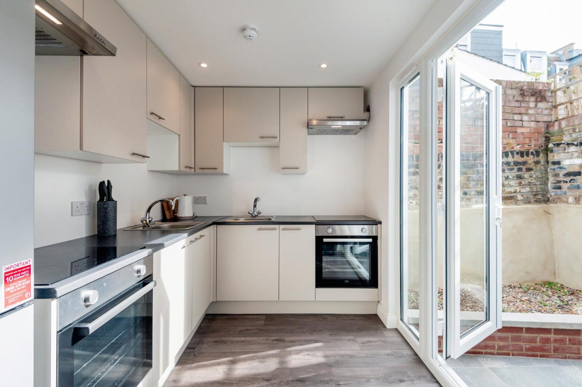 Fulham Studio Apartments Лондон Экстерьер фото