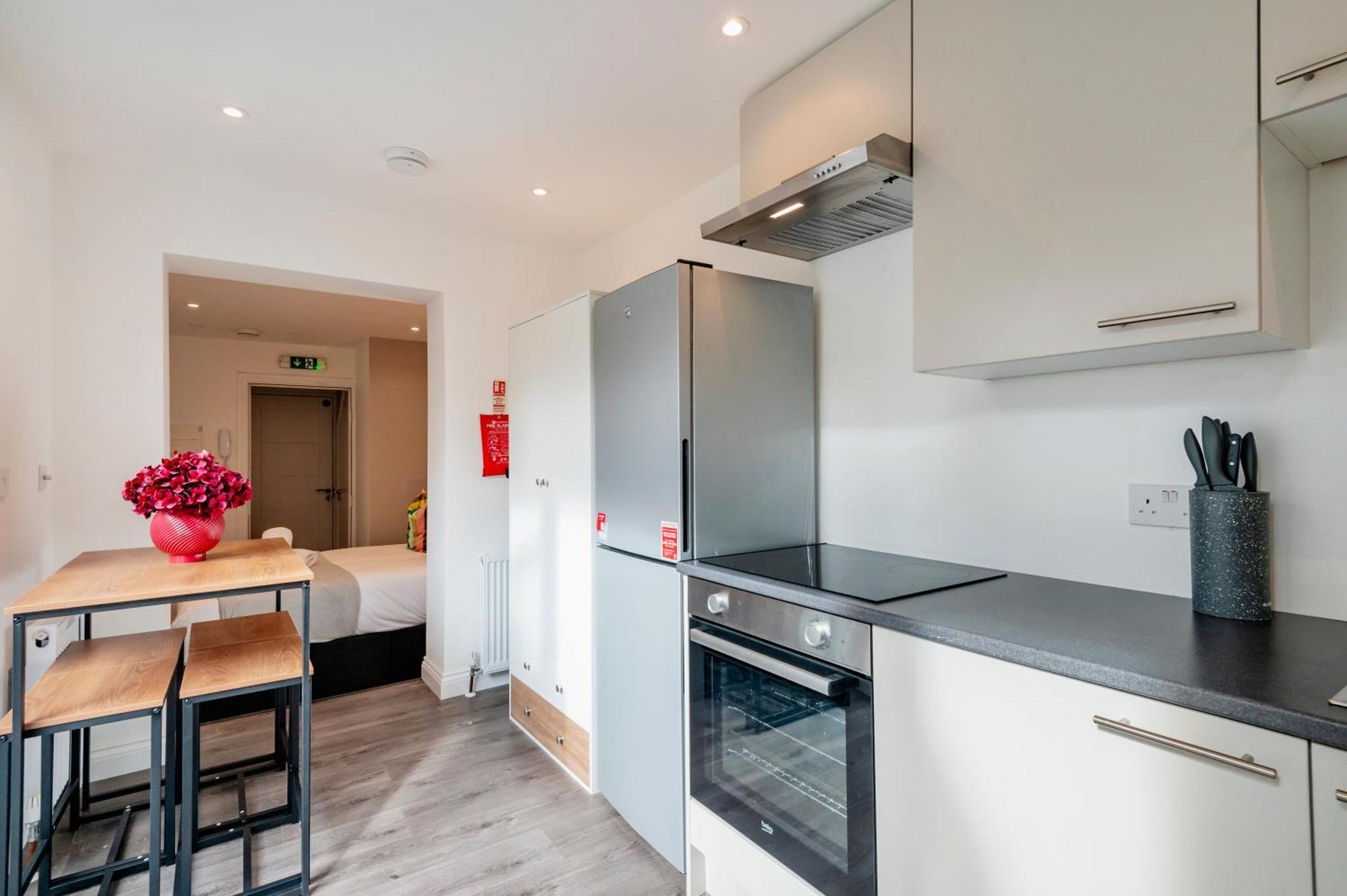 Fulham Studio Apartments Лондон Экстерьер фото
